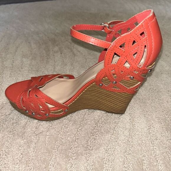 Sbicca Orange Strappy Wedge Heels - Picture 4 of 6